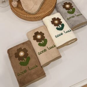 دستمال حوله ای گلدوزی